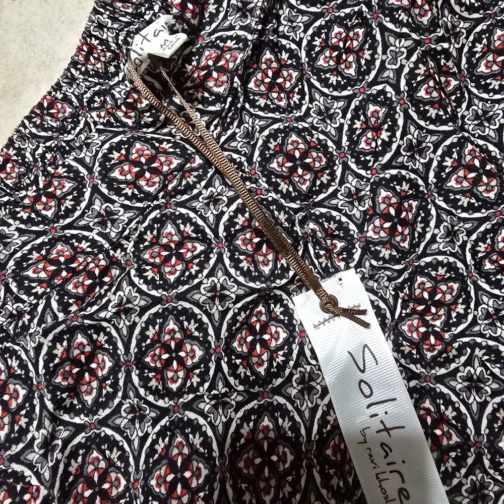 BOHO, flowy Solitaire by Ravi Khosla Black and Red Patterned Pants